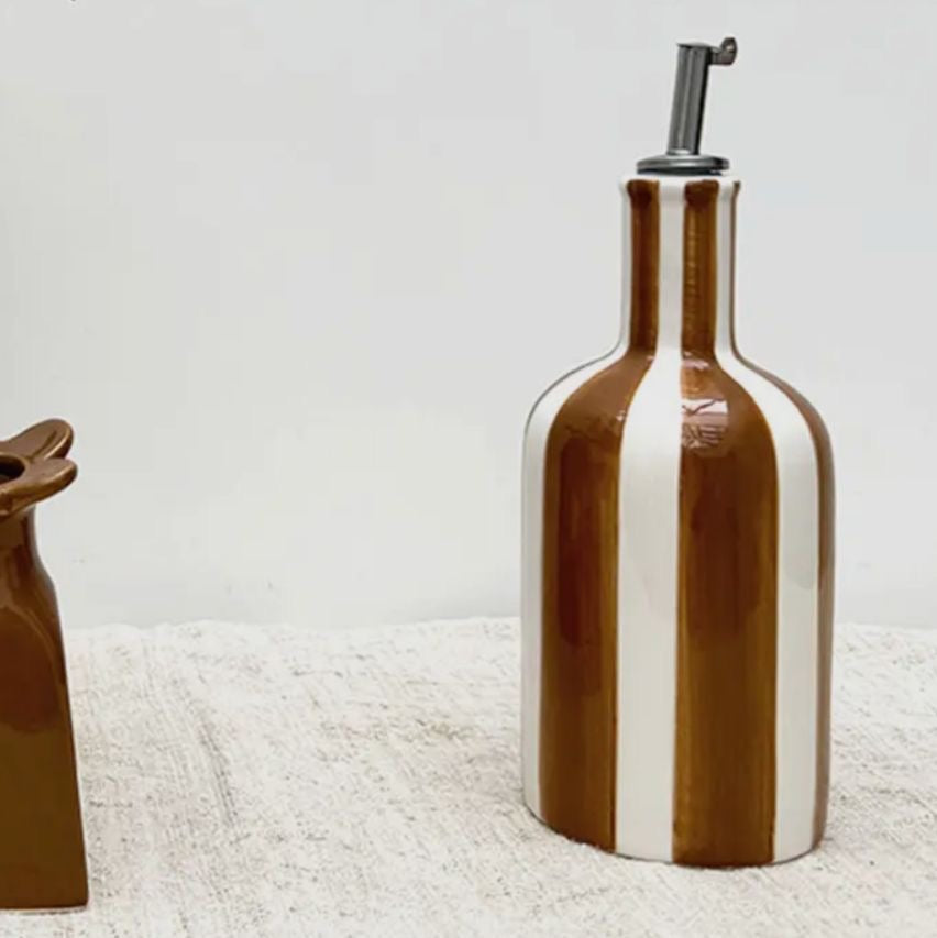 Oil Dispenser (Brown and White Stripe)