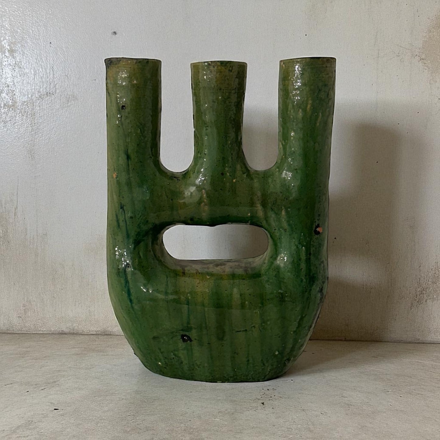 Alfreds' Tamegroute Three-Point Sculpture - Green