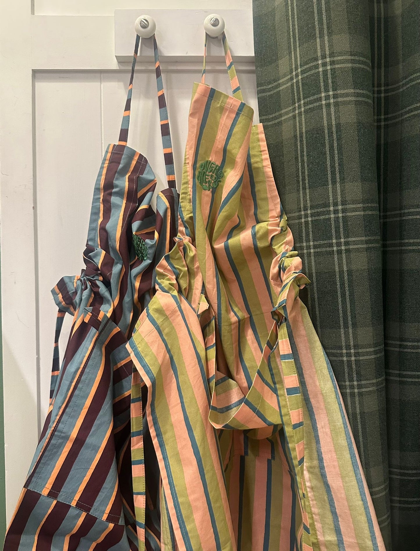 Alfred's Apron - Green & Pink Stripe